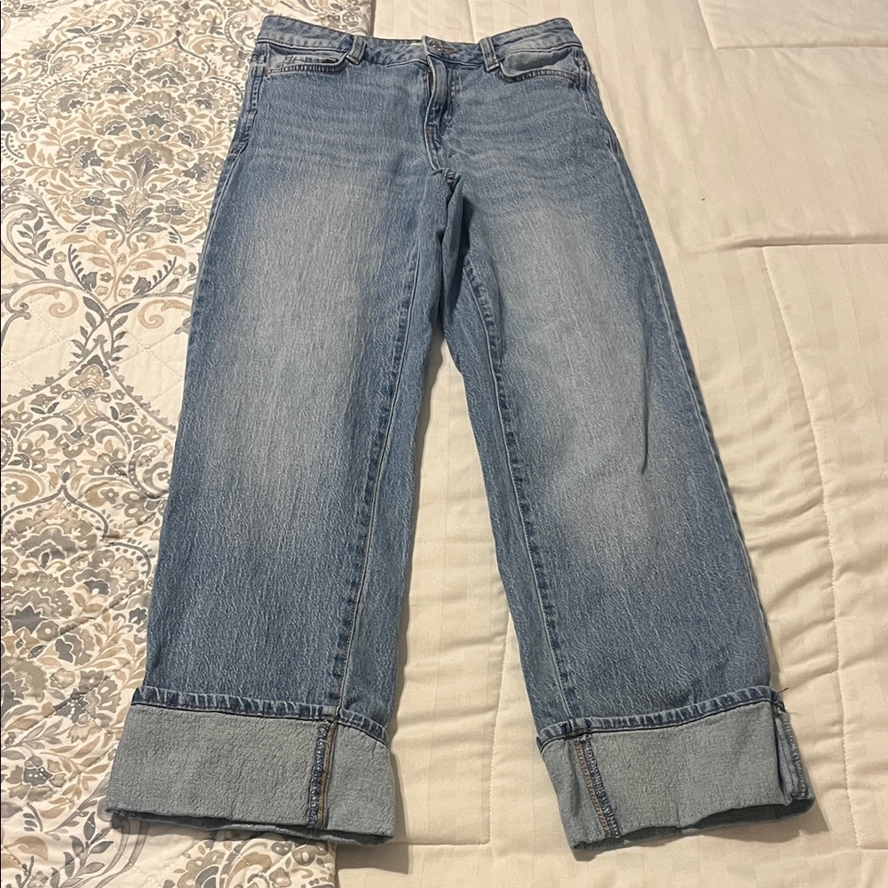Time and Tru Straight Leg Women's Jeans in Light Blue